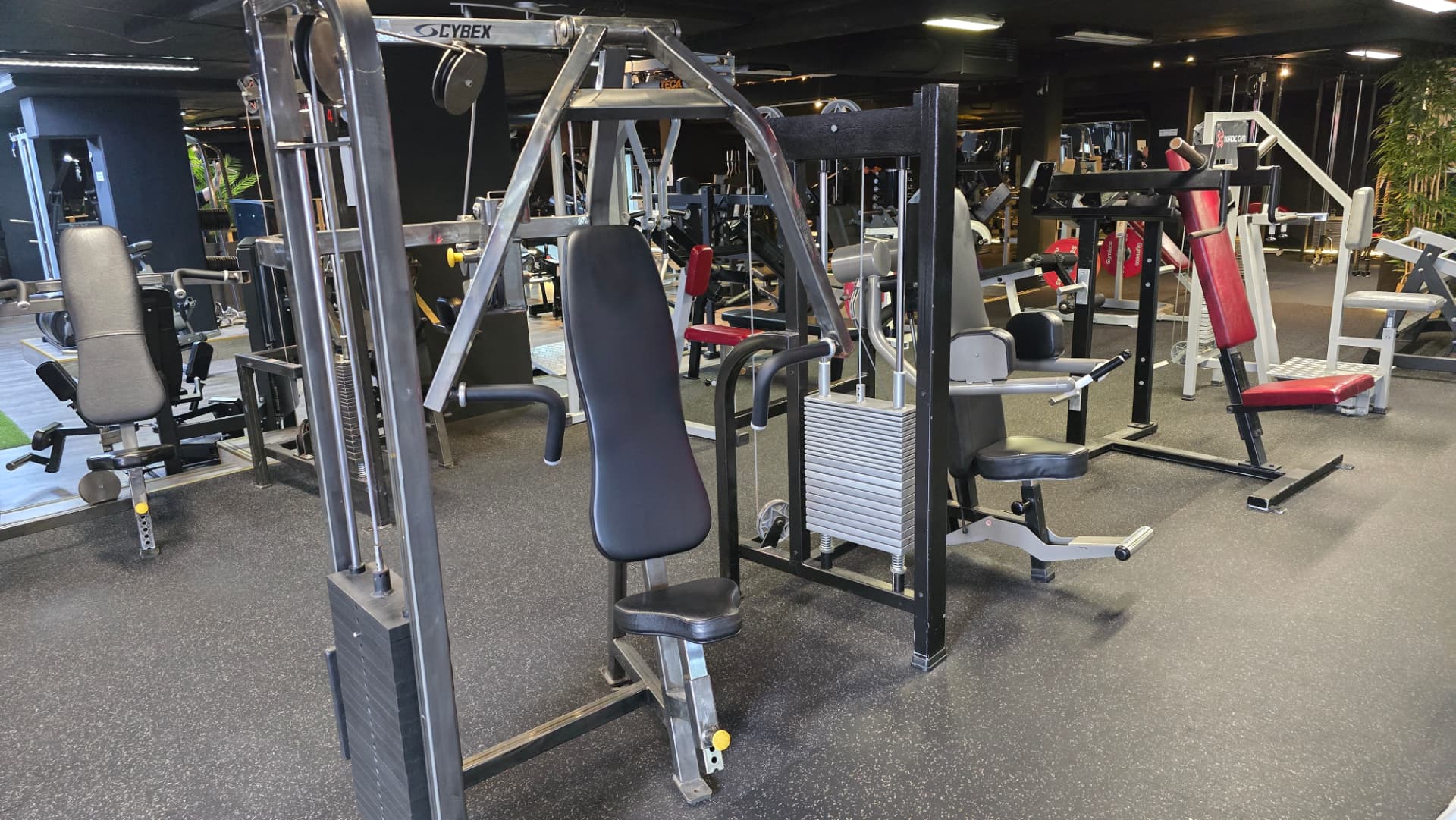 Maskinpark med Cybex-utrustning